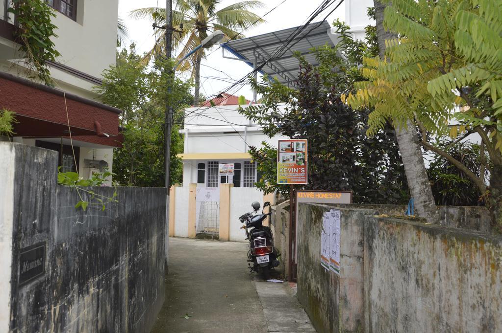 Aldos Ark Home Stay Kochi Kültér fotó