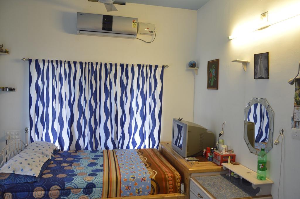 Aldos Ark Home Stay Kochi Szoba fotó